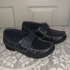 Kids Moccasins, the Children’s PLACE, Navi blue.